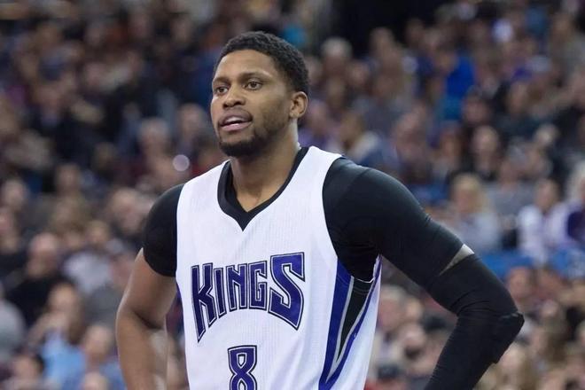 球和投篮训 球和投篮训